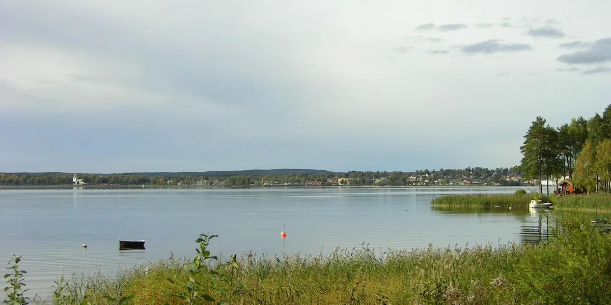 Dalslands sjölandskap längs Unionsleden